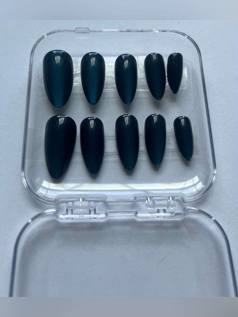 Teal Green Almond Press-On Nails - 10 Piece Set